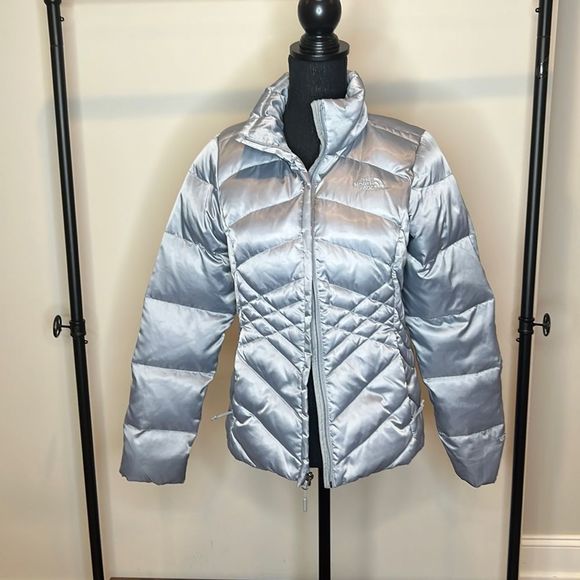 The North Face Silver Puffer Jacket - Picture 1 of 6
